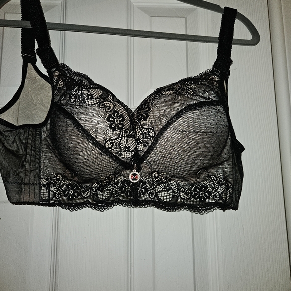 Magic Bra, black, 42/95. Pkease check a model and sizing on official site - Picture 7 of 7